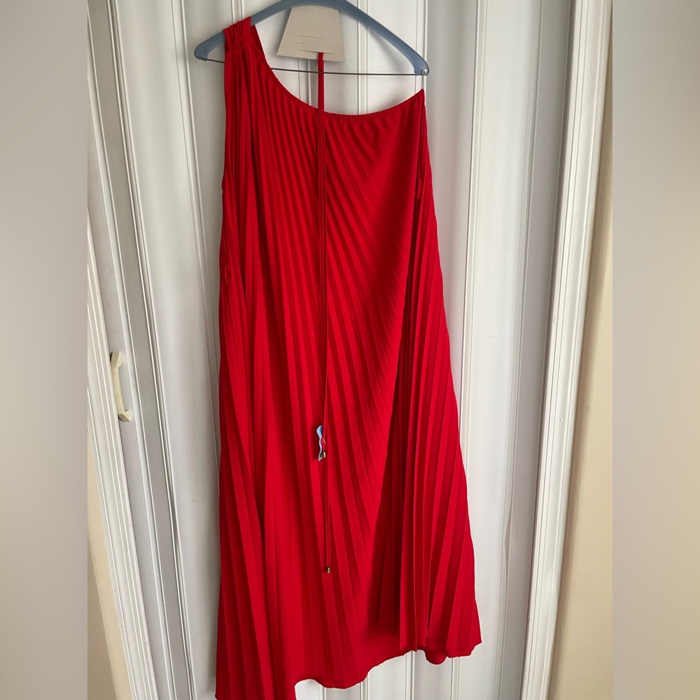 Red Pleated Sleeveless Dress